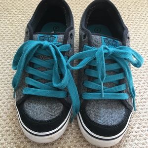 Vans Dollin Off The Wall Sneakers